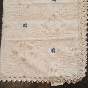 2 Cream Lace NAPKINS with Floral Embroidery